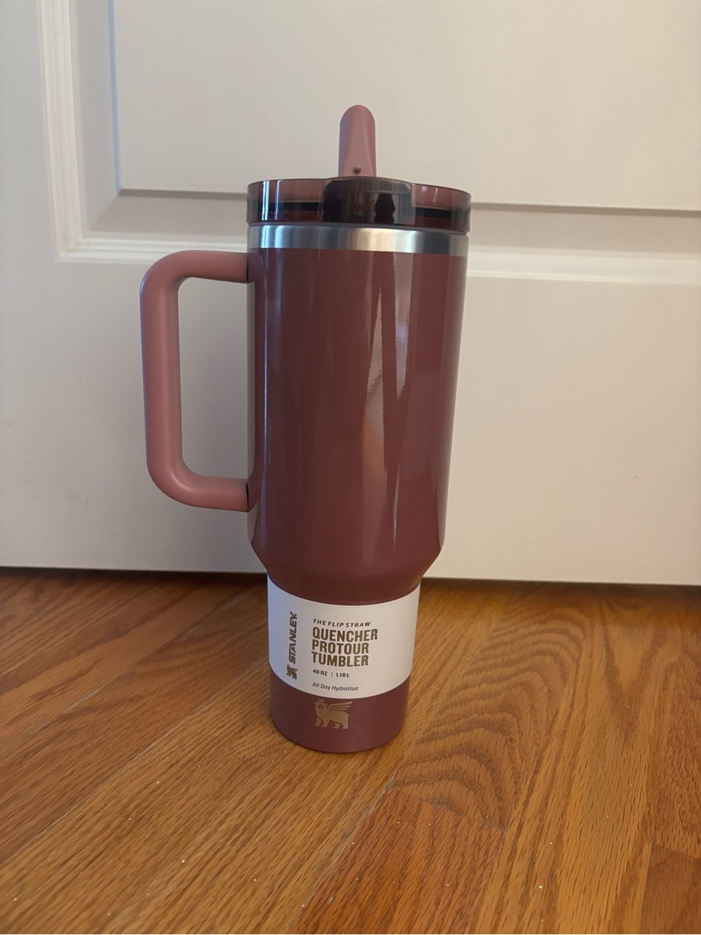 Stanley Travel Mug in the Port Shimmer Colorway - Picture 3 of 4